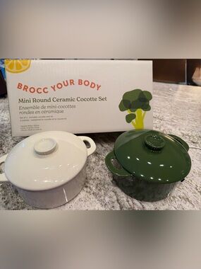 Brocc Your Body Mini Round Ceramic Cocotte Set